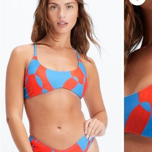Fabletics Scoop Neck Bikini Top Size: Large